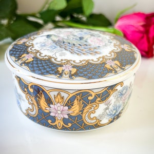 Vintage Painted Chinoiserie Porcelain Lidded Jar
