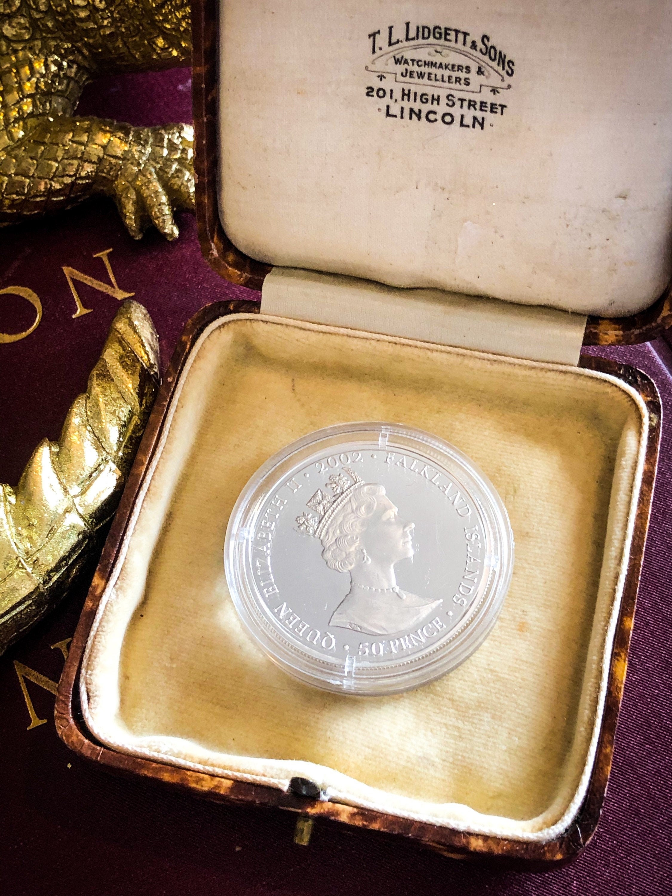 1952-1977 Queen Elizabeth Silver Jubilee 50 pence coin 