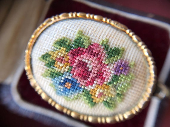 Victorian Embroidered Brooch | Chabby Chic | Roman