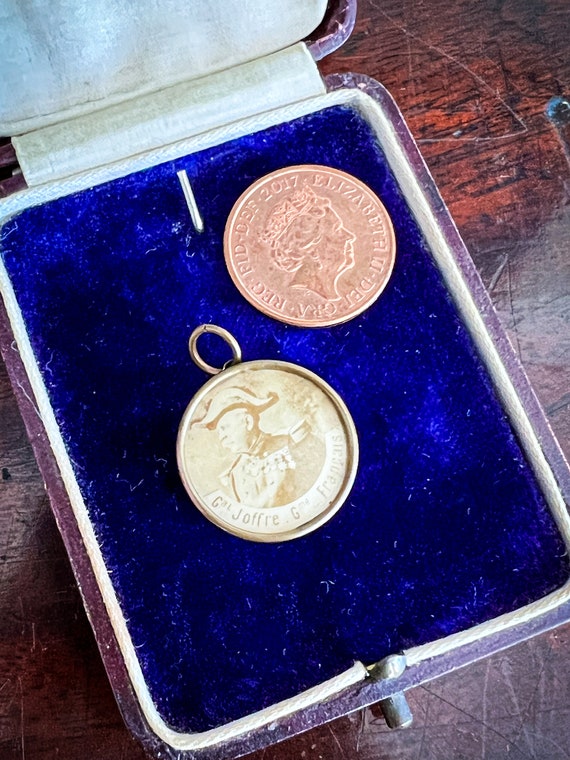Antique WWI French Double Locket Medal Souvenir P… - image 4
