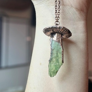 Green Kyanite Mushroom Necklace, Electroformed Jewelry, Boho Hippie Jewelry, Raw Crystal Jewelry