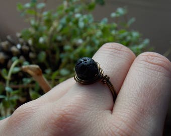 Anillo de aceite esencial / negro lava roca difusor joyería / alambre personalizado envuelto