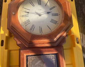 Vintage 1980's Verichron Quartz Wooden Wall Clock