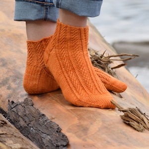 Knurly Socks, Cable Knit Sock Pattern PDF | Celtic Knot Socks for Family | 4 Sizes: Kids, Teens, Women, Men