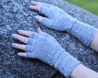 Fingerless Glove Knitting Pattern, Piccolo Gloves knitting pattern