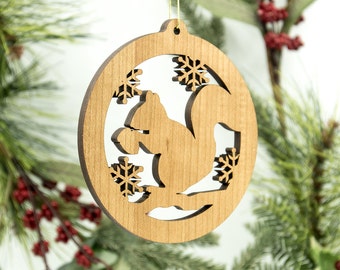 Squirrel Silhouette Christmas Ornament - Squirrel with Acorn Silhouette Tree Decoration - White Oak Squirrel Ornament - Wildlife Ornament