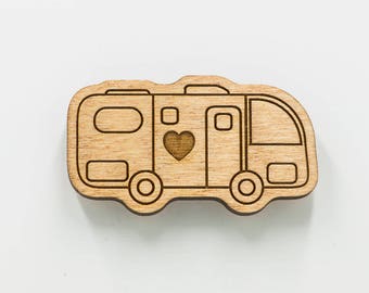 RV Camper Magnet - Motorhome Camper Charm - Camping Magnet - RV Engraved Wood Magnet - Camper Trailer - RV Refrigerator Magnet