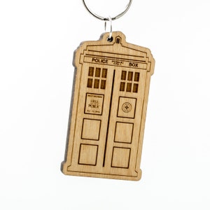 Doctor Who Tardis Keychain - Dr. Who Carved Wood Key Ring - TARDIS Wooden Engraved Charm - Doctor Who Charm