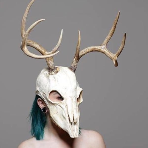 Deer skull mask sz sm/m
