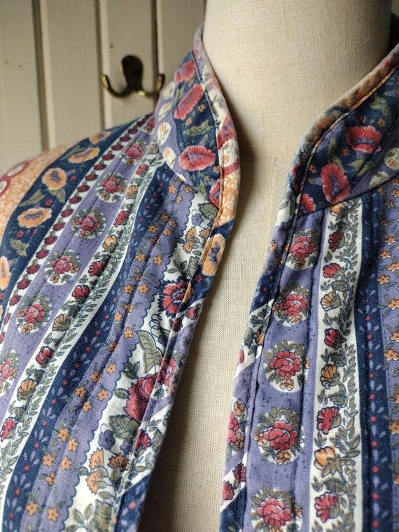 Adorable Vintage Reversible Quilted Jacket Floral… - image 6