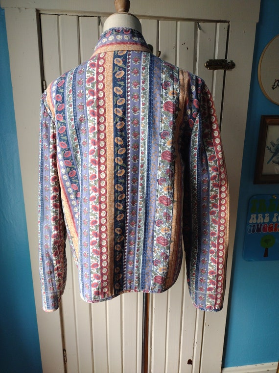 Adorable Vintage Reversible Quilted Jacket Floral… - image 2