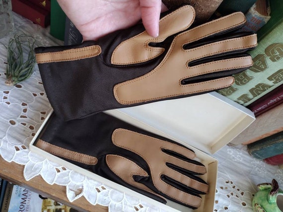 New Old Stock Vintage Gloves in Box Brown Tan Dri… - image 8