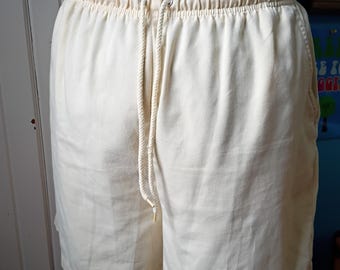 Vintage-Shorts aus hellgelbem Baumwollmischgewebe, Größe XL, mit bequemen Taschen, Pastellfarben im 90er-Jahre-Y2K-Stil, Kordelzug im Bund