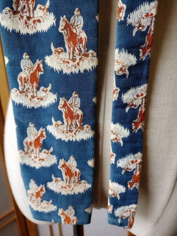 Vintage 40s 50s Novelty Tie Horse Rider Dogs Fox … - image 2