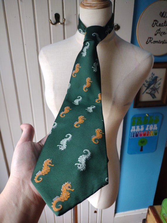 Vintage 70s Wide Seahorse Green Yellow Tie - image 3