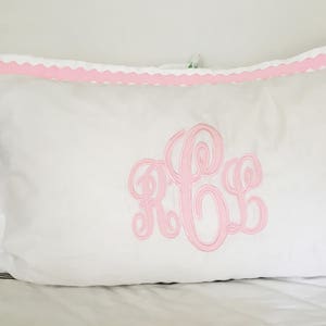 Applique Monogram King Pillow Sham with Scalloped Ribbon Trim / Monogram Bedding / Applique Sham