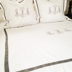 Custom Embroidered Monogram Duvet - King Size / Custom Bedding / Egyptian Cotton
