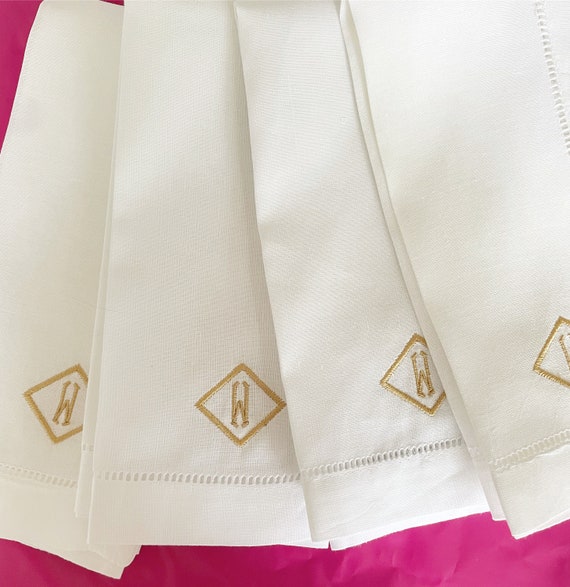Monogram Linen Dinner Napkin - Set of 4 / Wedding Gift