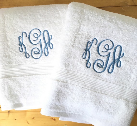 Monogram Bath Towel / Graduation Gift / Wedding Gift