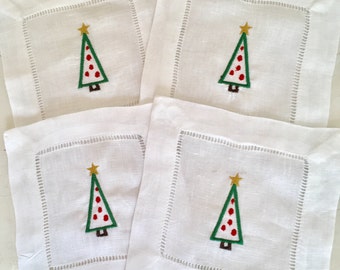 Christmas Cocktail Napkin with Embroidered Christmas Tree - Set of 4