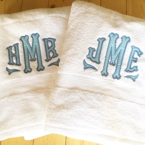 Monogram Applique Terry Cloth Bath Towel / Terrycloth Towel image 2