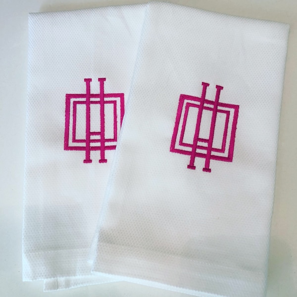 Monogram Embroidered Linen Guest Towel / House warming / Shower Gift / Mothers Day