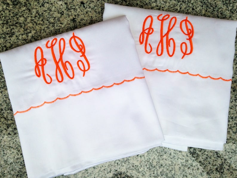 Monogram Queen Sheet Set with Custom Embroidered Border / Monogram Bedding / Wedding Gift image 2