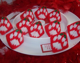 Christmas Paw Print Puppy Dog Handmade Ornament/ Gift Tag "Squeeze my cheeks"  KISS! Plastic canvas