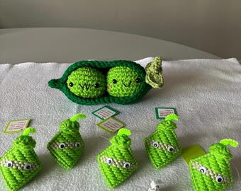 Peas in the Pod Handmade Ornament/ Gift Tag "Squeeze my cheeks"! Plastic canvas