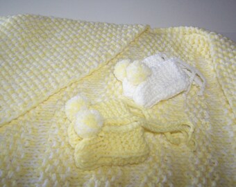 HAND KNIT HOODED Yellow and White Baby Blanket plus 2 pairs of booties