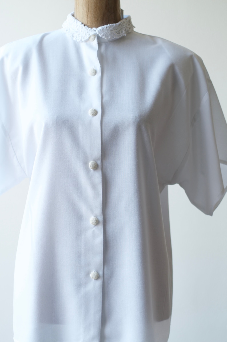 80s Vintage WHITE VICTORIAN BLOUSE by Spotlight Lace Peter Pan Collar Short Sleeves Carved Button Up Shirt Shoulder Pads Cottage Chic Top