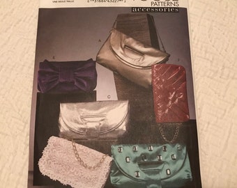 UNCUT!! Vogue Pattern 8628- Six Different Lined Clutch Bags