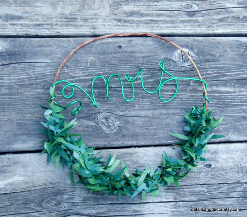Rustic Mr Or Mrs Chair Back Sign With Green Leaves For Sweetheart Table Couple S Seating Wedding Decor 3 Size Options