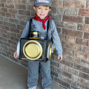 Kids Train Engineer Costume Set - 4 Piece Conductor Outfit With Whistle, Hat, Bandanna & Vest