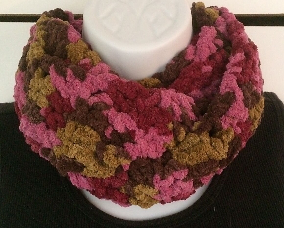 Fluffy Thick Chenille Infinity Scarf Neck Warmer Cowl Rose Mulberry ...