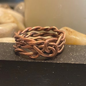 Anello in filo di rame intrecciato realizzato a mano - Gioielli unici ed eleganti, misura USA 7