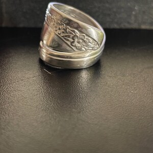 Anello bypass in argento placcato con motivo Starlight Romance, taglia 12, realizzato con posate riciclate e riutilizzate, anello a forma di cucchiaio, regalo di gioielli
