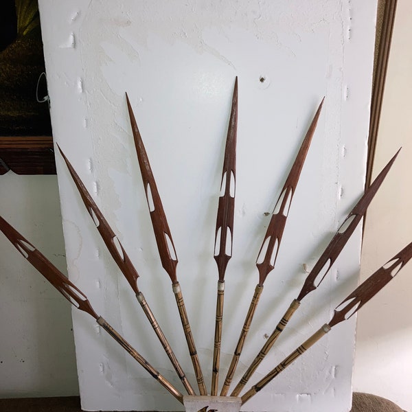 Unique Vntg Indonesian IRIAN JAYA(West Papua) Wood 7 Spears Display/Art/Wall Hanging