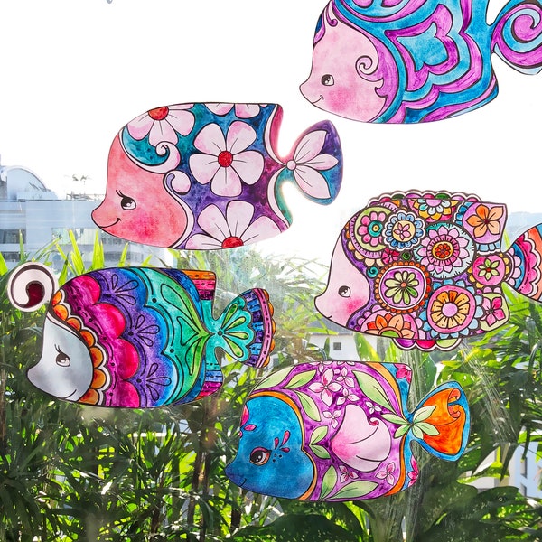 DECORATION | Fish Coloring Pages to create Sun Catchers, Mobiles, Garlands and Wall Art