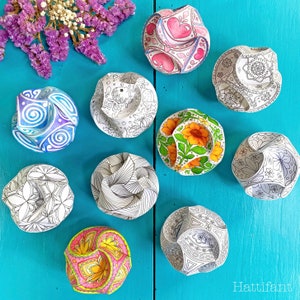Triskele Paper Globes - Paper Balls - Paper Baubles - Paper Ornaments - 3D Paper Art - to Color & Craft