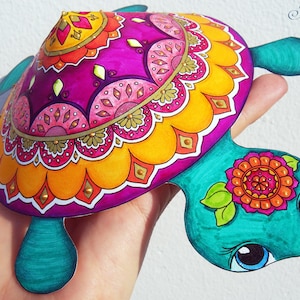 Tortue mandala - Coloriage adulte en papier et déjà colorié