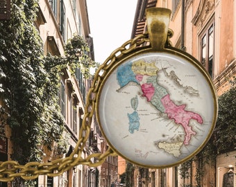 ITALY Vintage Map Necklace - Italian Jewelry - Old Italy - Rome Gifts - Venice - Sorrento - Naples - European Travel Gifts - Italia