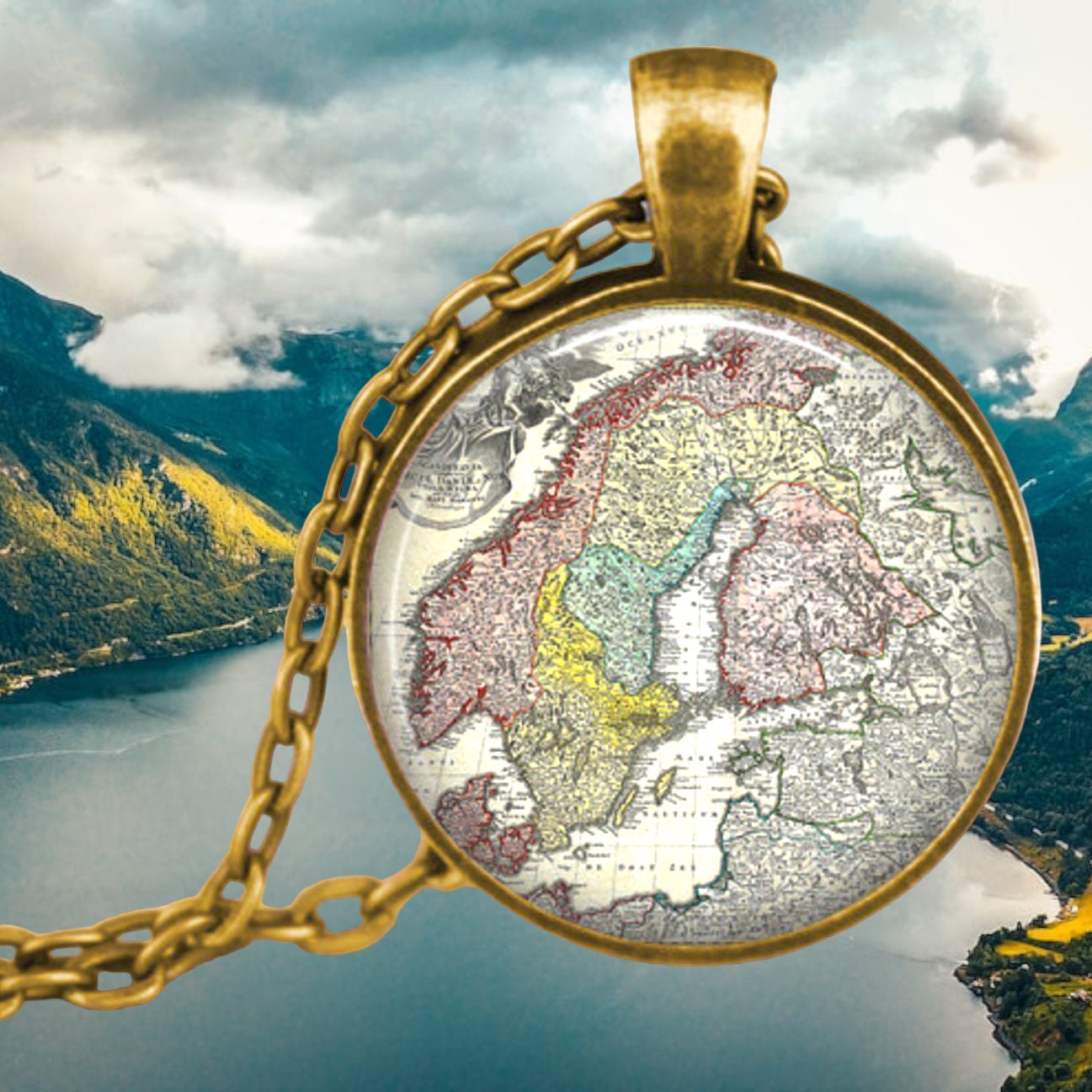 Iran Map Necklace With Persian Calligraphy (18K GOLD  Sweden Map Shape Pendant Business Card Holder display picture 1