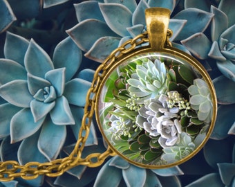 Succulents Pendant Necklace - Desert Jewelry - Desert Pendant - Cactus Necklace - Green Nature Pendant