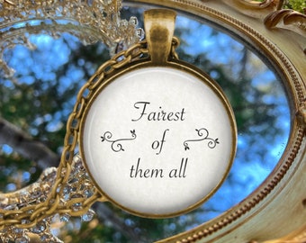 Snow White Pendant Necklace: Fairytale Cosplay Jewelry