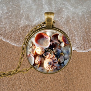 Seashells Necklace - Beach Jewelry - Sea Shells Pendant - Beachcomber Necklace - Shells Jewelry - Gift for Her - Shell Collector