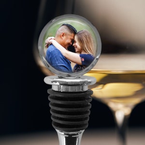 CUSTOM PHOTO Wine Bottle Stopper - Personalized Wine Stopper - Picture Wine Stopper - My Own Photo Wine Stopper - Wine Birthday Gift