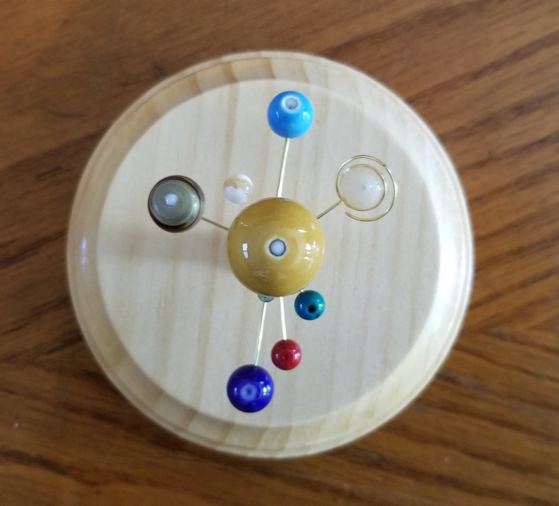 Small Solar System Mechanical Orrery imagem 2