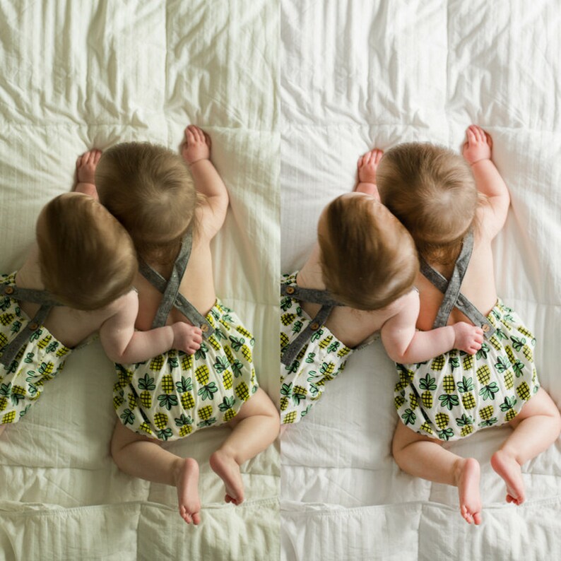 Puede incluir: Dos beb&eacute;s con monos a juego de estampado de pi&ntilde;a con tirantes grises. Los beb&eacute;s est&aacute;n tumbados boca abajo con los brazos enlazados.