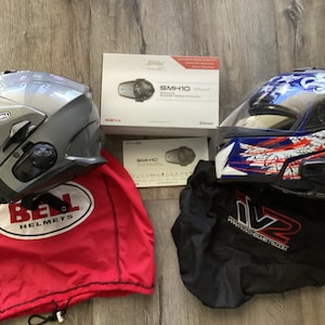IV2 &quot;The Patriot&quot; Motorcycle Helmet,SMH 10 Sena Bluetooth Communication Device for motorcycles,